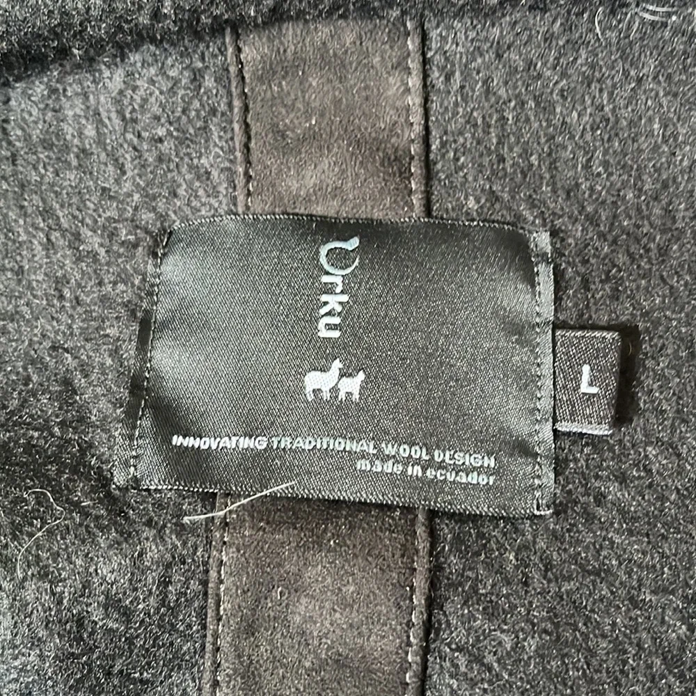 Urku Wool Coat - Picture 7 of 13